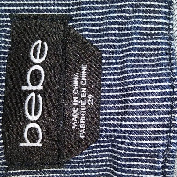 Size 29 pin-striped bebe short - Picture 3 of 5